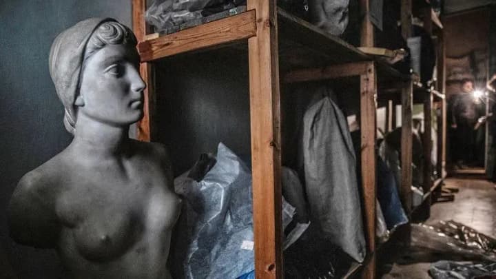 tomyn-in-an-interview-with-the-economist-38-ukrainian-museums-destroyed-or-damaged-by-war-more-than-480-works-of-art-stolen-by-russians