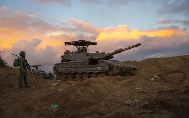 idf-withdraws-one-of-four-divisions-from-gaza-strip
