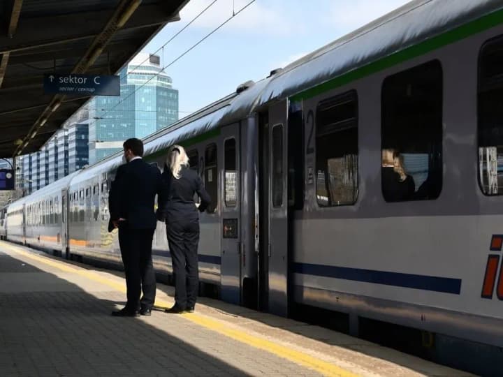 za-2023-god-pochti-85-protsentov-biletov-bilo-prodano-onlain-ukrzaliznitsya