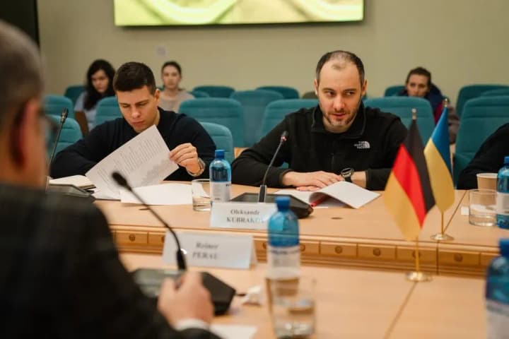 ponad-40-predstavnykiv-nimetskoho-biznesu-obhovoryly-proiekty-z-vidnovlennia-ta-modernizatsii-ukrainy