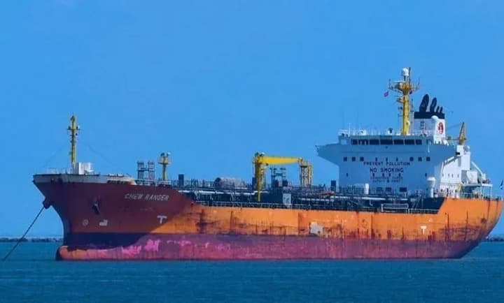 yemenski-khusyty-atakuvaly-shche-odyn-amerykanskyi-vantazhnyi-korabel-v-adenskii-zatotsi