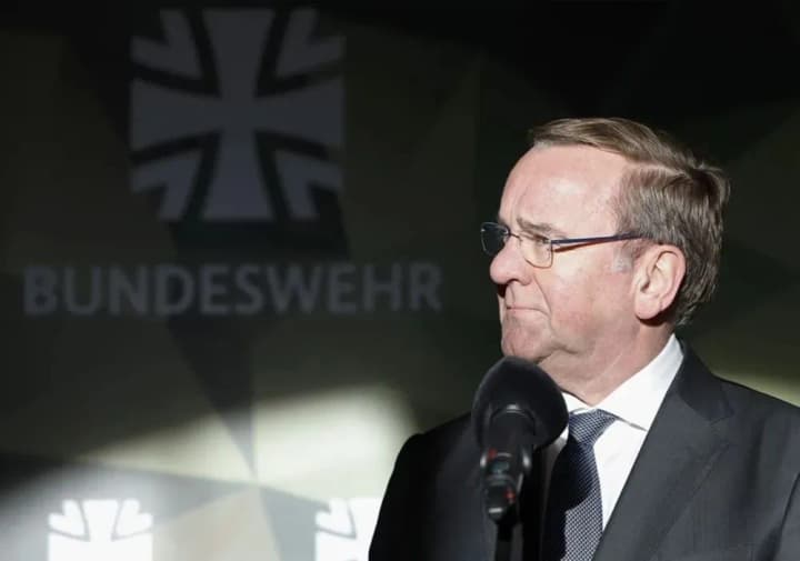 germany-warns-that-russia-may-attack-nato-in-five-to-eight-years