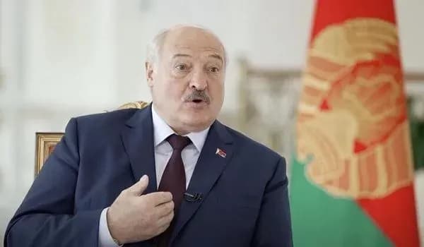 lukashenko-zayavil-chto-belarus-poluchila-ot-rf-zenitno-raketnie-kompleksi-iskander