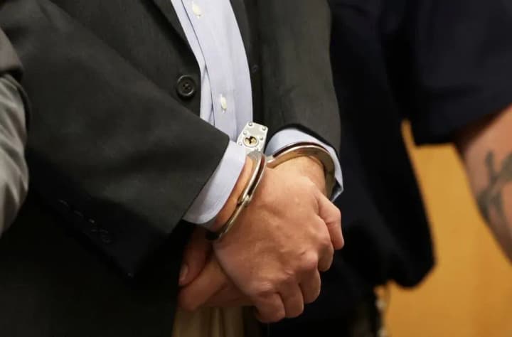 u-ssha-areshtuvaly-biznesmena-za-postachannia-mikroskhem-do-pidsanktsiinoi-rosiiskoi-kompanii