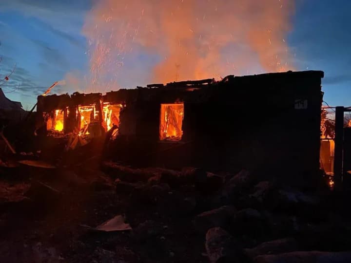 russian-occupants-shell-tyschenivka-and-vovchansk-in-kharkiv-region-damaging-residential-buildings