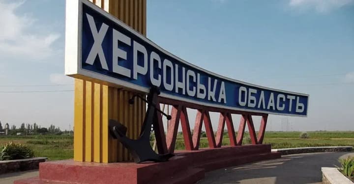russians-attack-kherson-region-50-year-old-man-wounded