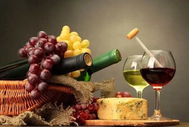 mezhdunarodnii-den-portveina-den-obmena-semenami-chto-yeshche-mozhno-otmetit-27-yanvarya