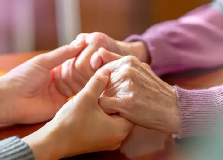 viyavleni-strannie-sluchai-peredachi-bolezni-altsgeimera-cherez-meditsinskuyu-protseduru