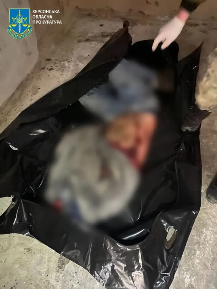 russians-launch-a-bomb-on-berislav-a-man-who-was-on-the-street-at-the-time-of-the-attack-is-killed-another-injured