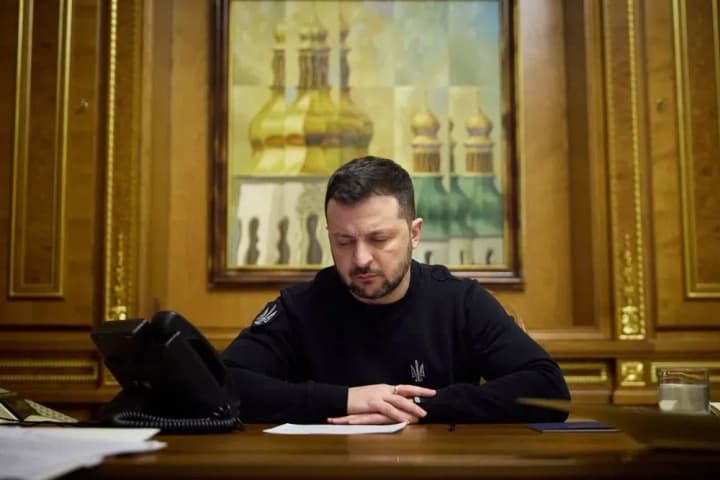 zelenskii-poblagodaril-prezidenta-finlyandii-niinisto-za-podderzhku-ukraini-vklyuchaya-oboronnuyu-pomoshch-i-advokatsiyu-yevroatlanticheskoi-integratsii