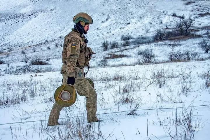 ukrainian-troops-destroy-12-units-of-enemy-armor-during-an-assault-near-kostiantynivka-general-staff