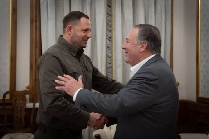 yermak-met-with-former-us-secretary-of-state-pompeo-what-they-talked-about