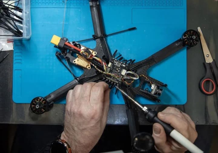 wsj-ukraine-is-trying-to-produce-a-million-attack-drones