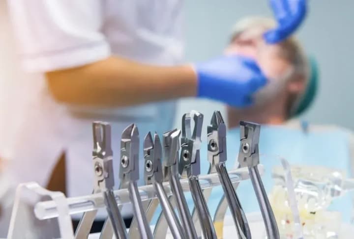 death-after-tooth-extraction-14-year-old-boy-dies-after-visiting-dental-office-in-kryvyi-rih