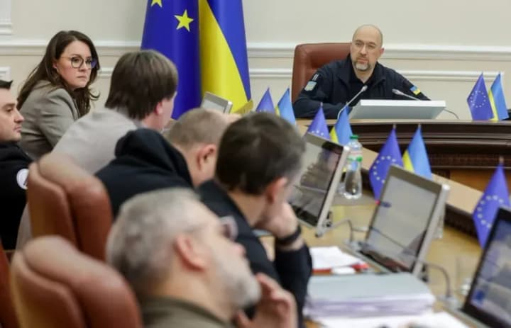 pravitelstvo-utverdilo-strategiyu-razvitiya-sistemi-publichnikh-zakupok-na-2024-2026-godi