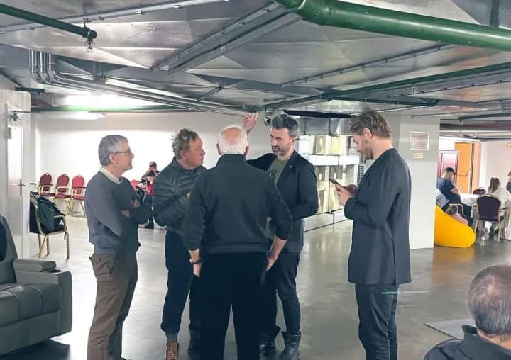 due-to-the-russian-attack-eu-high-representative-borrell-spent-the-morning-in-kyiv-in-a-shelter