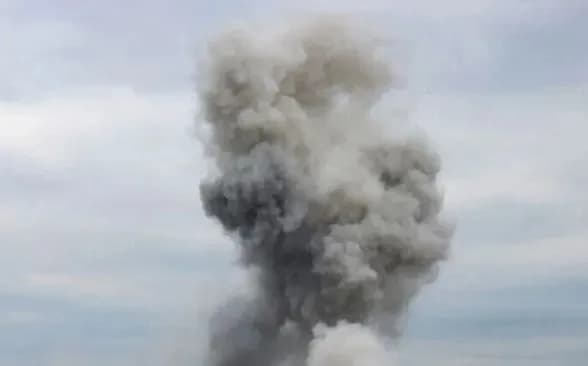 v-khersone-vzrivi-gorod-obstrelivayut-iz-razlichnogo-vooruzheniya