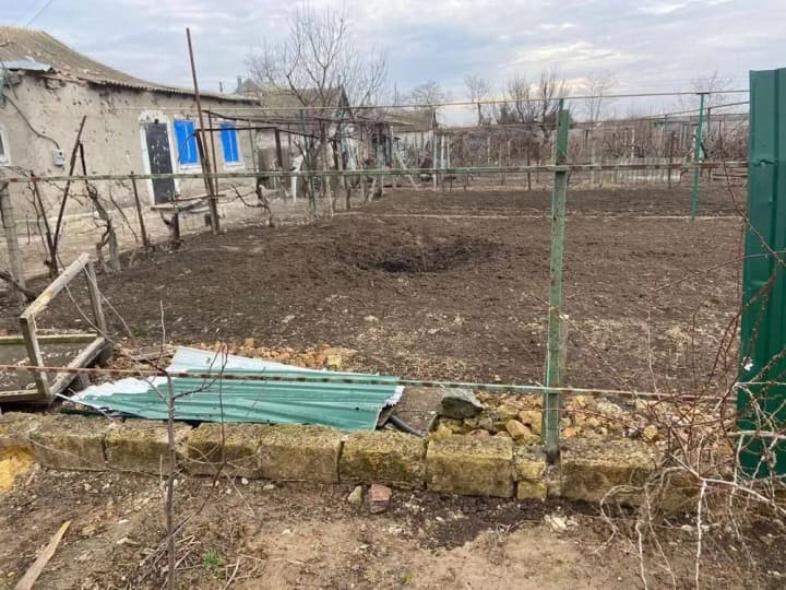 za-dobu-voroh-dvichi-atakuvav-khersonshchynu-z-aviatsii-skydaiuchy-kerovani-aviabomby-ta-aviatsiini-rakety-syly-oborony-pivdnia