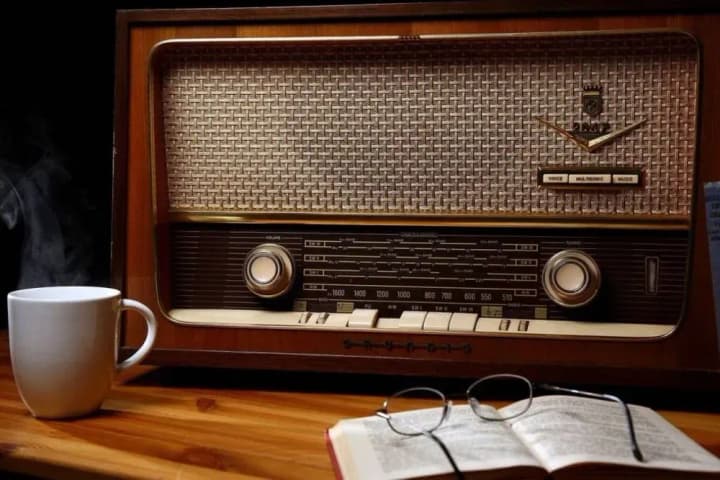 13-liutoho-vsesvitnii-den-radio-mizhnarodnyi-den-prezervatyva