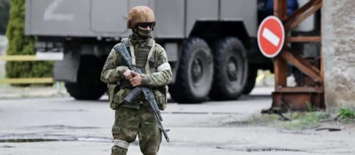 rossiyane-budut-provodit-obkhodi-domov-v-okkupirovannoi-luganskoi-oblasti-dlya-agitatsii-nakanune-nezakonnikh-viborov-glava-oga