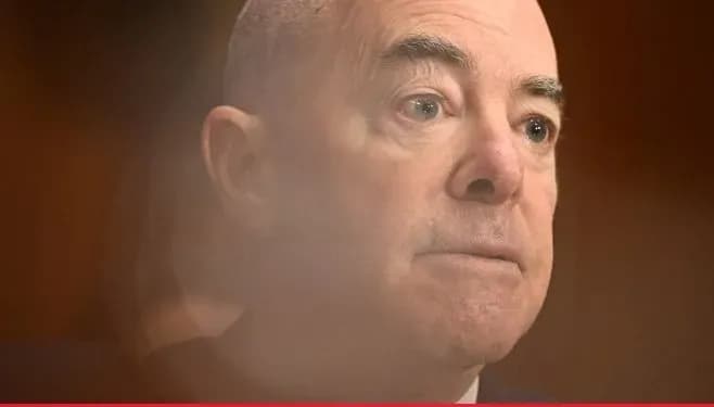 palata-predstavitelei-ssha-obyavila-impichment-ministru-vnutrennei-bezopasnosti