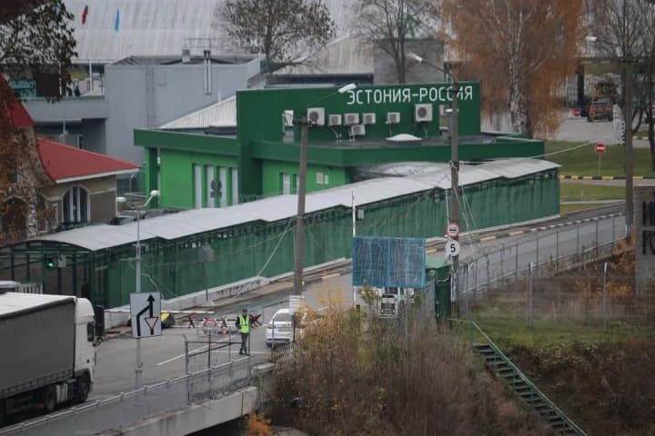 estonia-warns-that-border-crossings-with-russia-may-be-closed