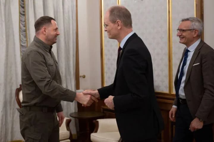 yermak-discusses-holding-of-the-conference-on-restoration-of-ukraine-with-german-delegation