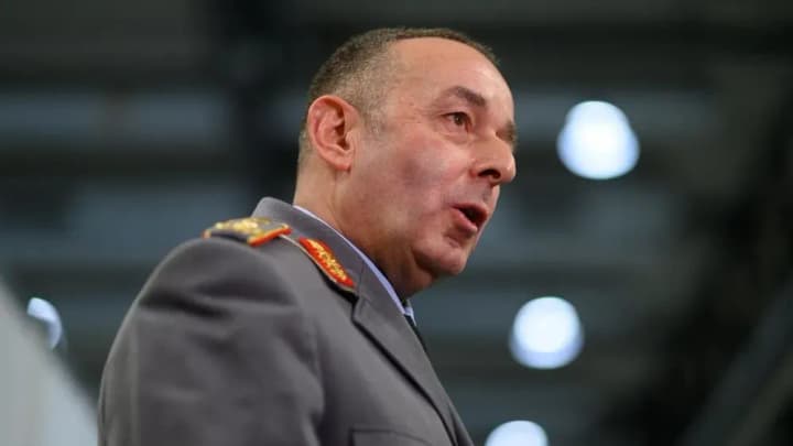 u-bundesveri-poperedzhaiut-pro-masshtabne-pereozbroiennia-rf-suspilstvo-povynno-buty-hotovym-do-viiny