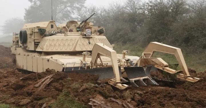 demining-machines-uavs-and-shells-germany-hands-over-new-military-aid-package-to-ukraine