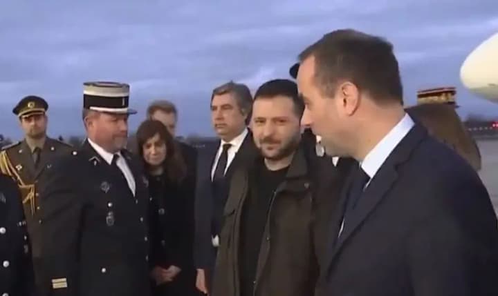 zelensky-arrived-in-france