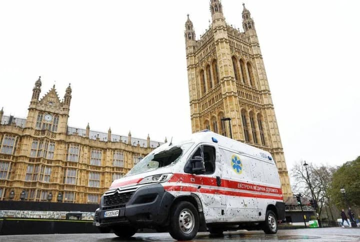 faces-of-russian-terrorist-attacks-ukrainian-medics-bring-the-shot-ambulance-to-the-uk