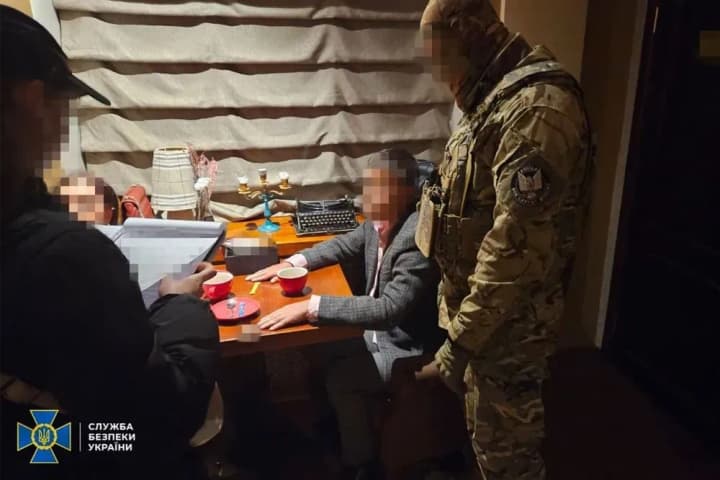 makhinatsii-na-medychnykh-zakupivliakh-dvom-deputatam-zaporizkoi-oblrady-ta-pomichnyku-odnoho-z-nykh-oholosyly-pidozru