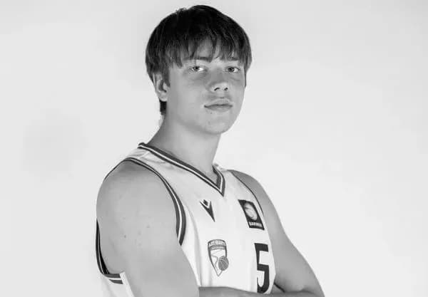 the-second-ukrainian-basketball-player-artem-kozachenko-who-was-attacked-in-germany-died-in-hospital