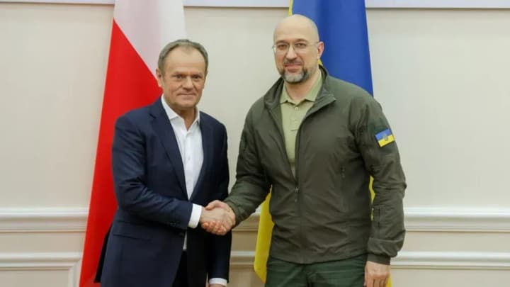 shmyhal-and-tusk-to-meet-in-march-to-discuss-polish-blockade-of-ukrainian-border