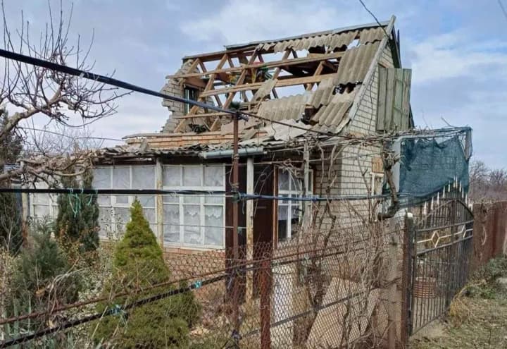 rf-20-raz-atakovala-nikopolshchinu-povrezhdeno-promishlennoe-predpriyatie-i-linii-elektroperedach