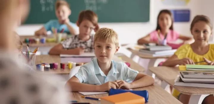 dlia-zruchnosti-batkiv-pryiom-zaiav-do-pershykh-klasiv-u-kyievi-startuie-z-25-bereznia