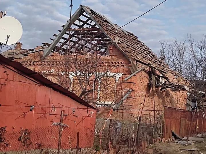 po-nikopolshchine-vrag-bil-iz-artillerii-i-atakoval-dronami-odin-chelovek-pogib