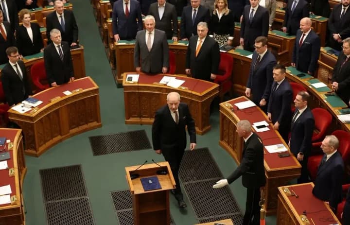 v-uhorshchyni-parlament-obrav-novoho-prezydenta