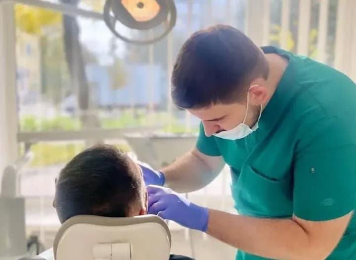 veterani-i-uchastniki-boevikh-deistvii-poluchat-pravo-na-besplatnoe-zuboprotezirovanie