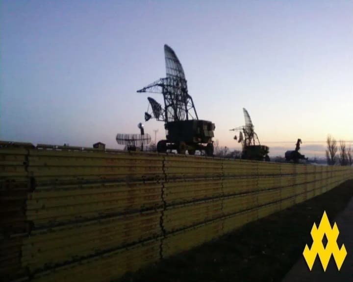 krymski-partyzany-vyiavyly-dva-vorozhykh-rls-u-sevastopoli