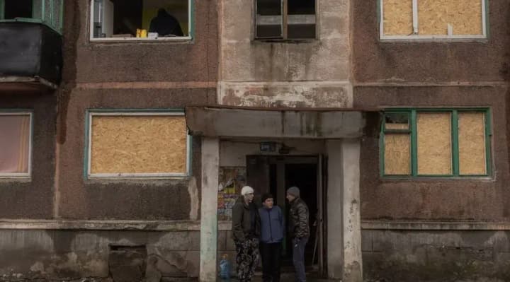 russians-shelled-myrnohrad-community-in-donetsk-region-at-night-there-are-wounded