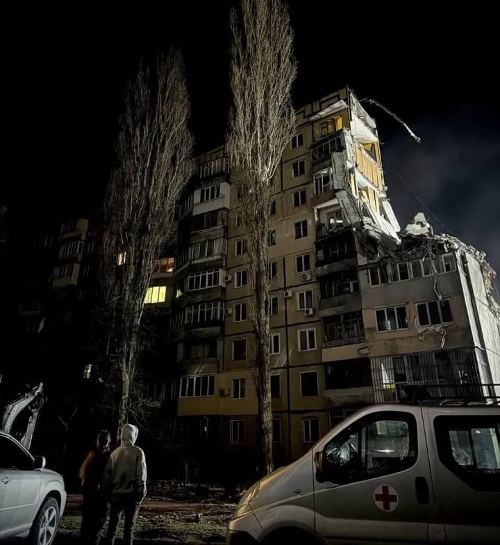 v-dar-po-odesse-kolichestvo-zhertv-vozroslo-do-10-iz-pod-zavalov-dostali-mladentsa