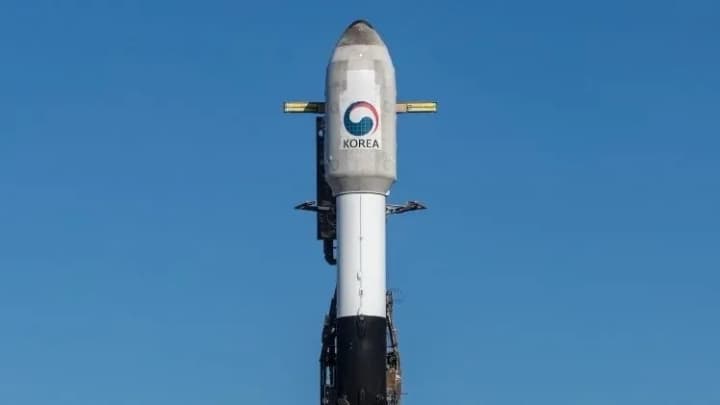 south-korean-reconnaissance-satellite-transmits-image-of-dprks-center