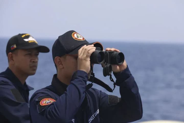 philippines-calls-on-neighbors-to-work-together-to-resolve-territorial-disputes-with-china-in-the-south-china-sea