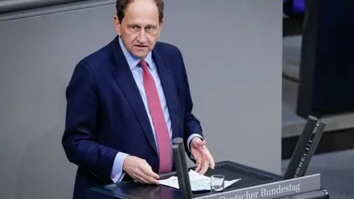 nimetskyi-dyplomat-zaiavyv-shcho-yoho-vizyt-do-mzs-rf-ne-poviazanyi-zi-skandalom-shchodo-proslukhovuvannia