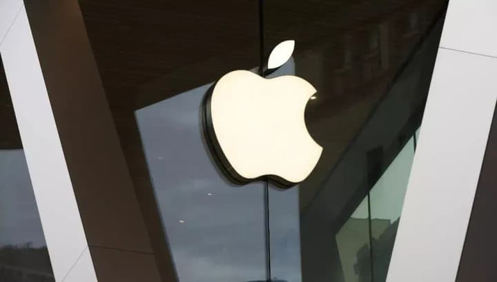the-eu-imposes-a-euro18-billion-antitrust-fine-on-apple-for-unlawful-terms-of-use-of-apps