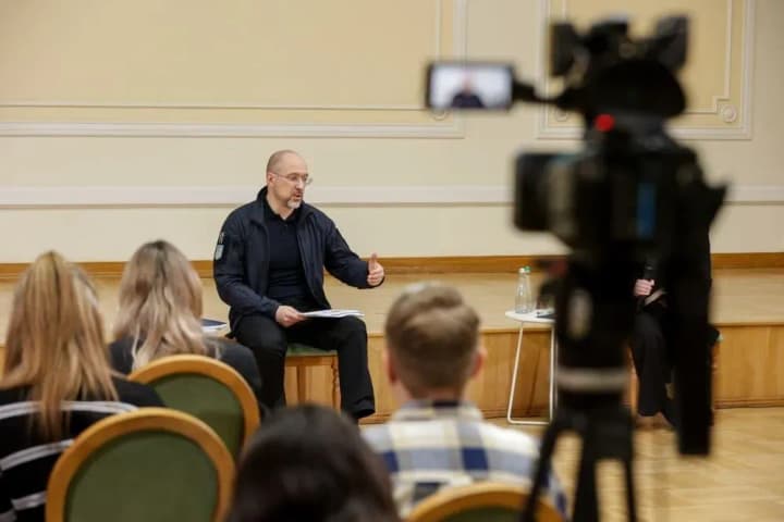 shmyhal-expects-all-nato-member-states-to-sign-security-guarantees-with-ukraine