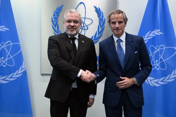 halushchenko-poiasnyv-hrossi-pro-potrebu-yaknaishvydshoho-vyvedennia-rosiiskykh-viisk-iz-zaes