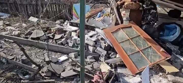 rosiiany-atakuvaly-z-drona-beryslav-ta-obstrilialy-kherson-troie-poranenykh-ova