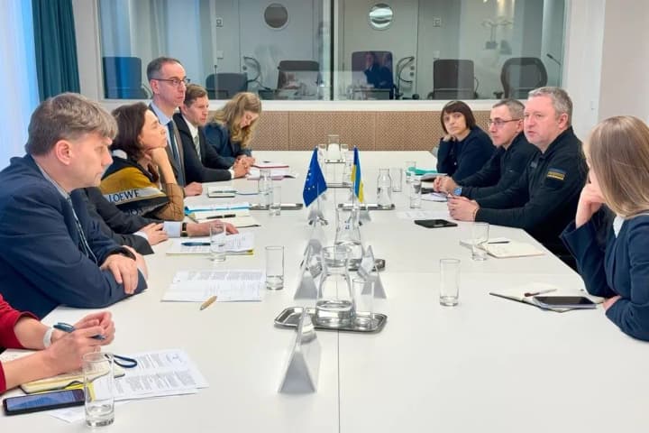 pressure-on-russia-should-be-increased-through-sectoral-sanctions-kostin